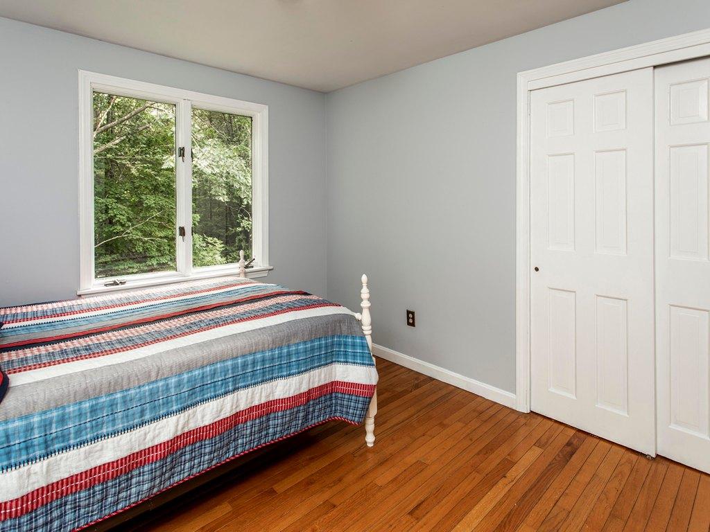 16 Hurricane Road Falmouth ME 04105