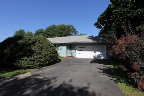 28 Sherbrooke Avenue Lewiston ME 04240