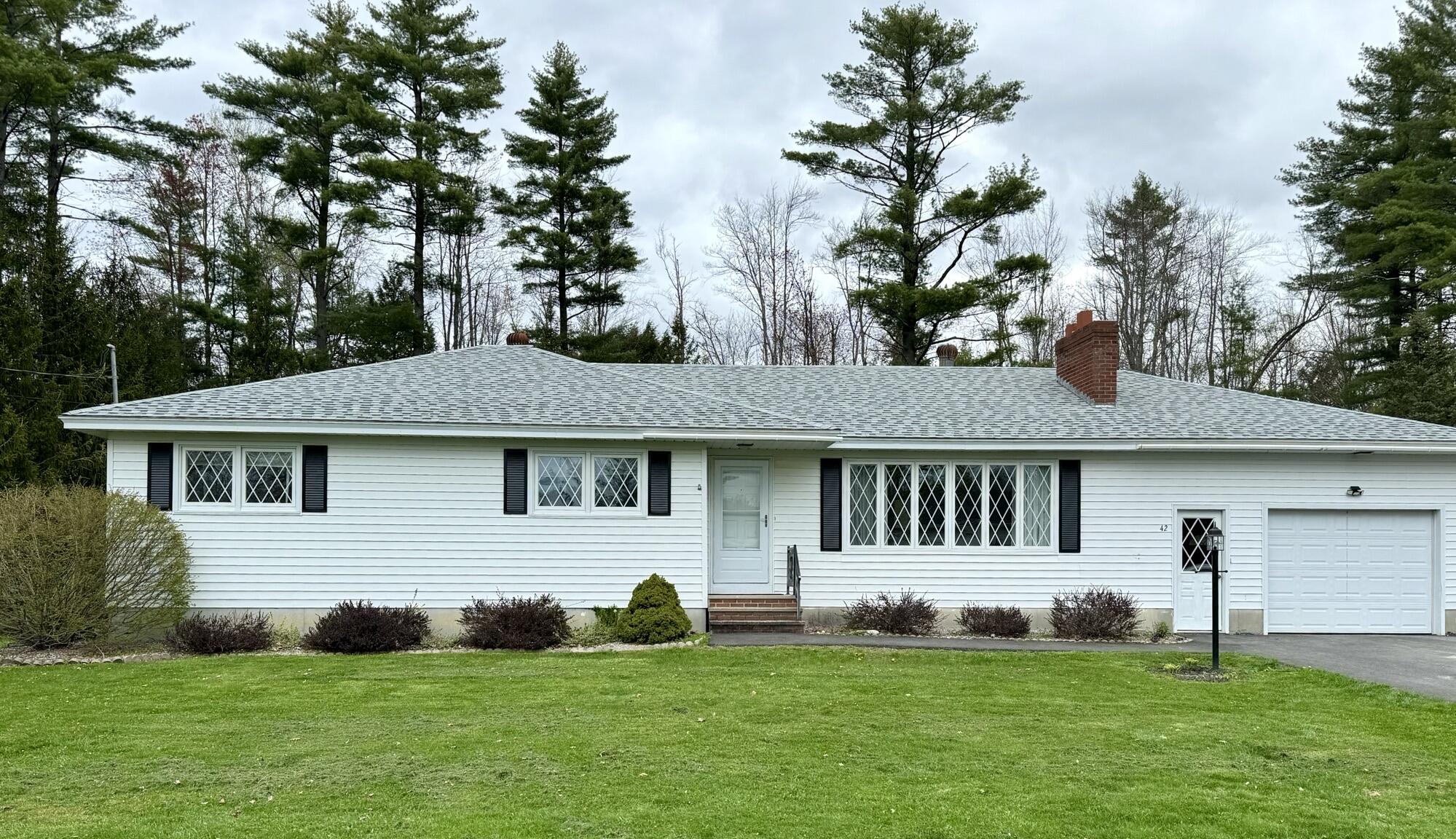 42 Smiley Avenue Winslow ME 04901