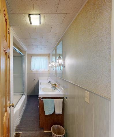 9 Harden Avenue Camden ME 04843