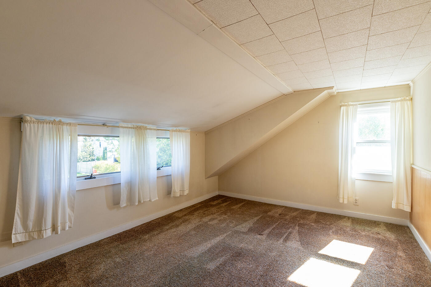 9 Harden Avenue Camden ME 04843