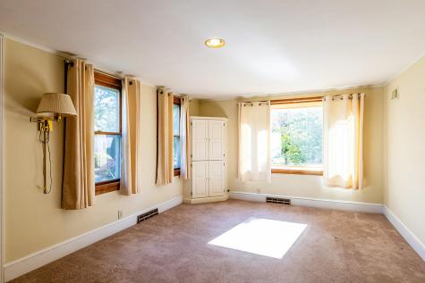 9 Harden Avenue Camden ME 04843