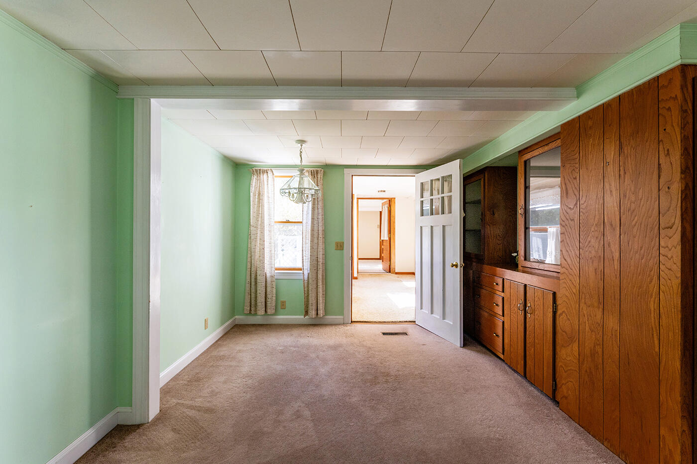 9 Harden Avenue Camden ME 04843