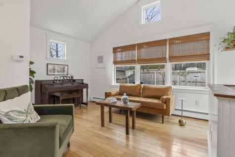 40 Kenilworth Street Portland ME 04102