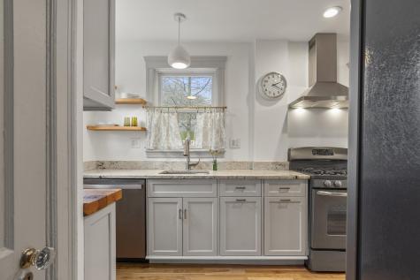 40 Kenilworth Street Portland ME 04102