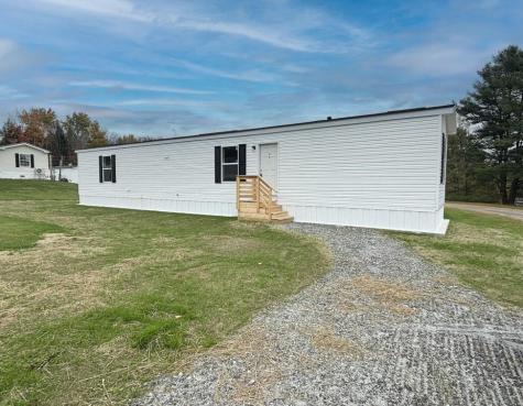 7 Spring Drive Farmingdale ME 04344