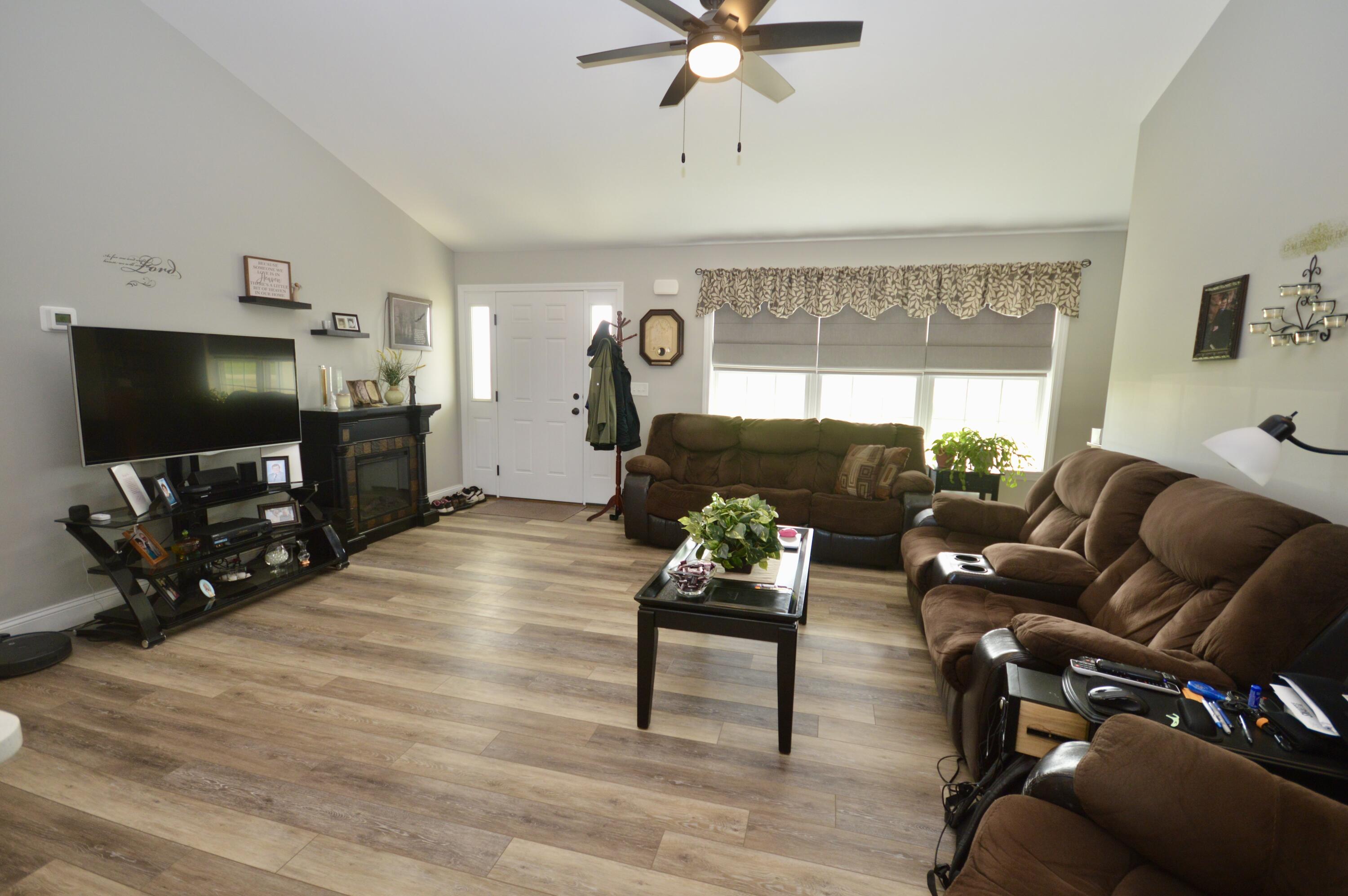 879 Blackstream Road Hermon ME 04401