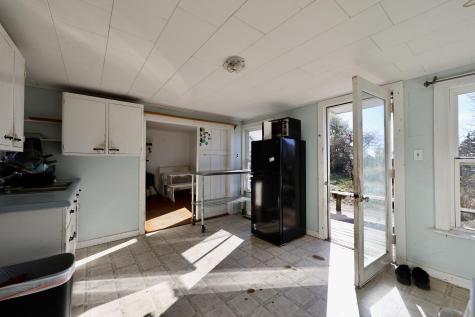 10 Clayter Hill Road Vinalhaven ME 04863