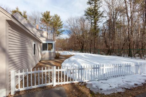 12 Penny Lane Kennebunk ME 04043