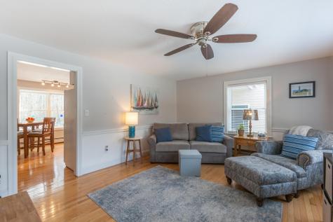 12 Penny Lane Kennebunk ME 04043