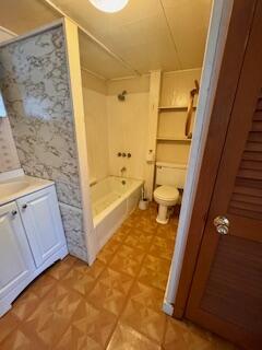 22 Warren Street Bridgton ME 04009