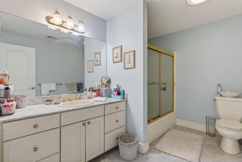 20 Wildwood Lane Scarborough ME 04074