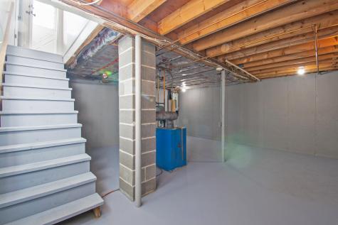 43 Dee Street Auburn ME 04210