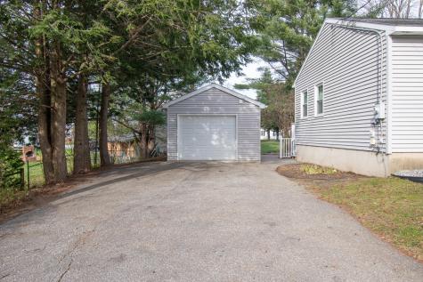 43 Dee Street Auburn ME 04210