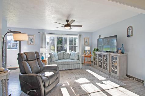 43 Dee Street Auburn ME 04210