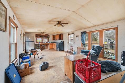 38 Jasmine Lane Union ME 04862