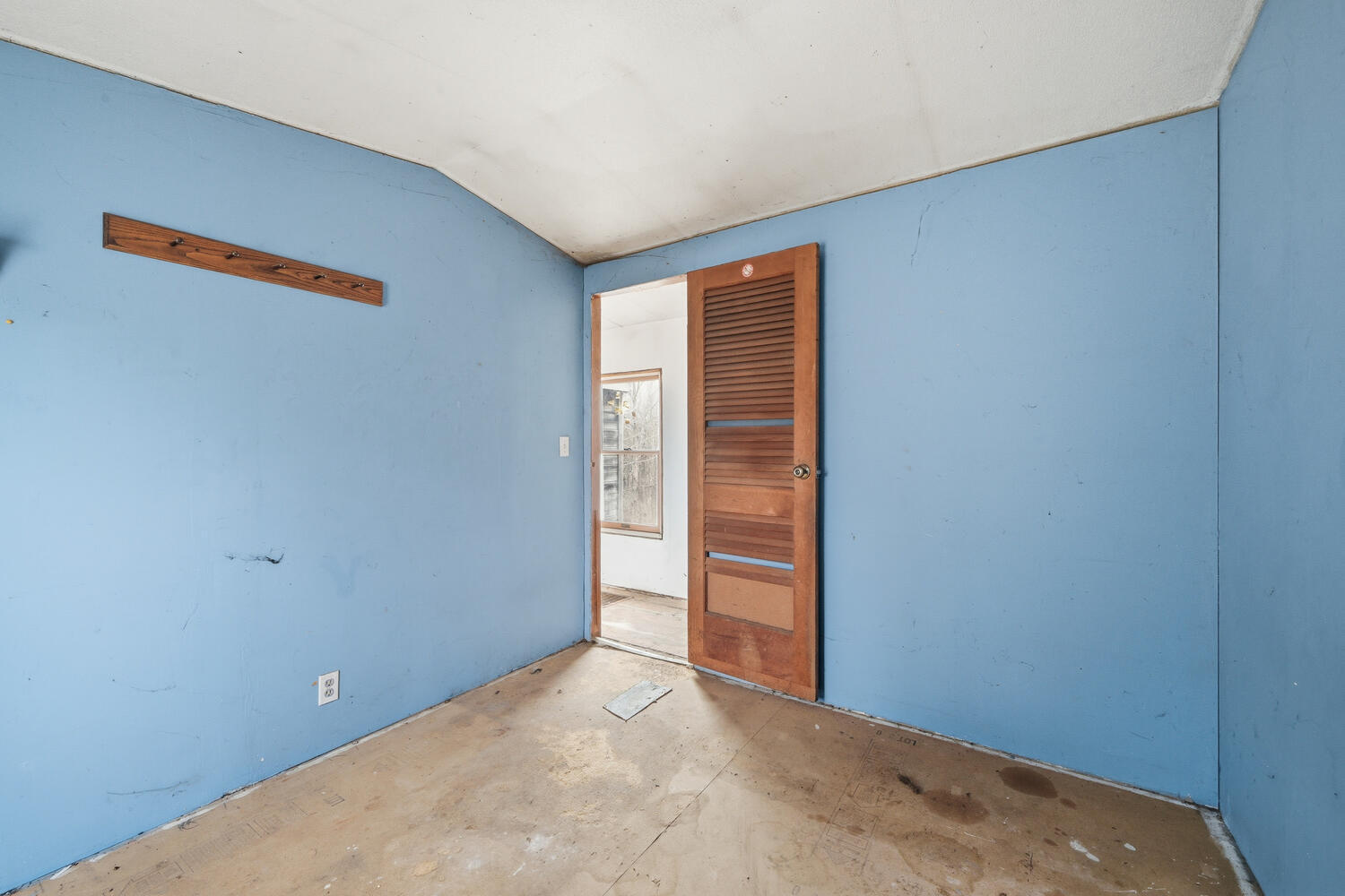 38 Jasmine Lane Union ME 04862