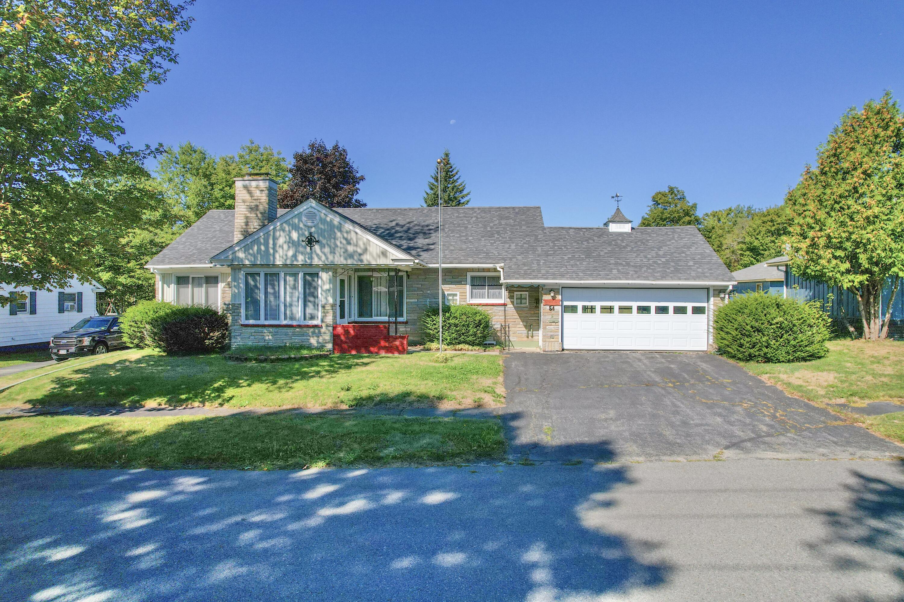 54 Cedar Street East Millinocket ME 04430