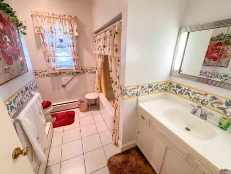 54 Cedar Street East Millinocket ME 04430