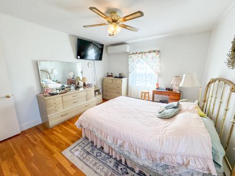 54 Cedar Street East Millinocket ME 04430