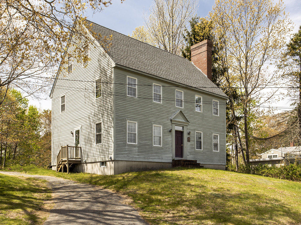 16 Oak Street Kennebunk ME 04043