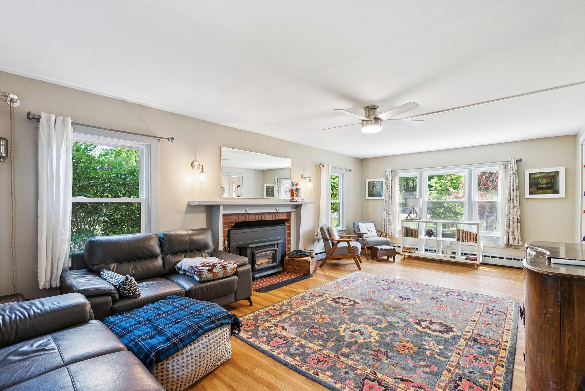 394 Riverside Drive Augusta ME 04330