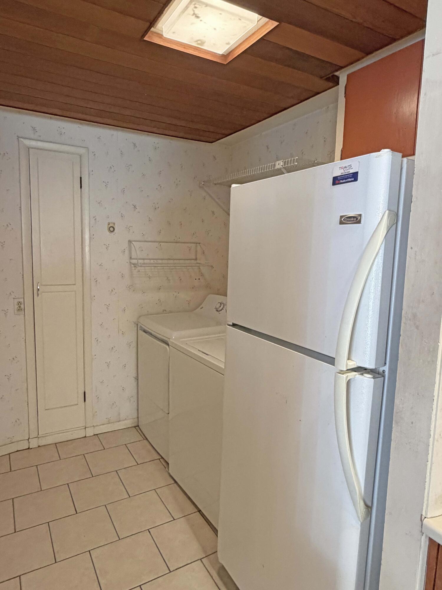 685 Main Road Holden ME 04429
