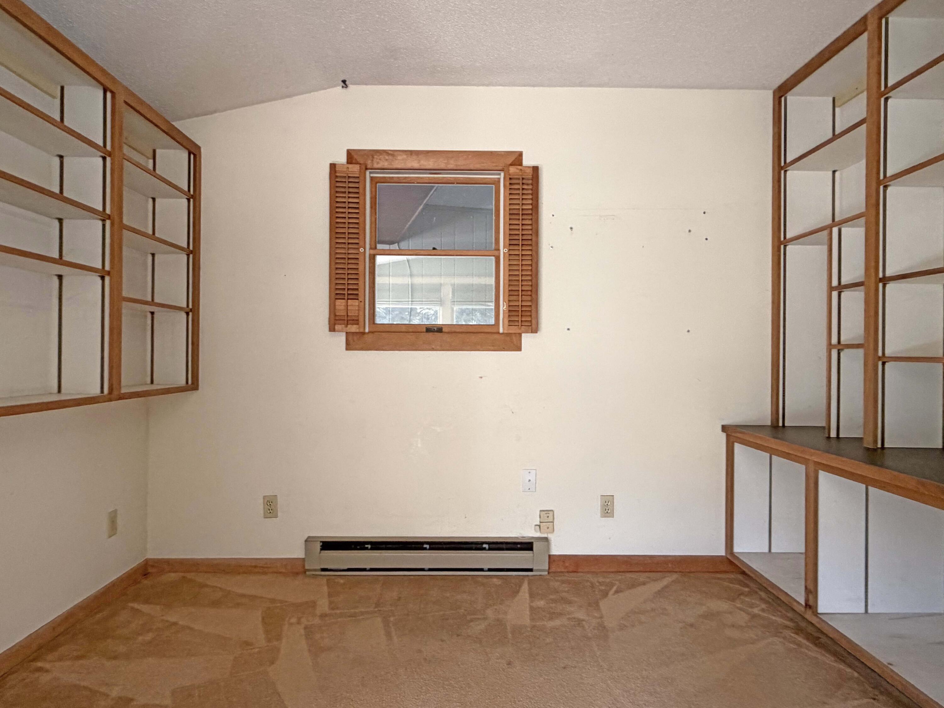 685 Main Road Holden ME 04429