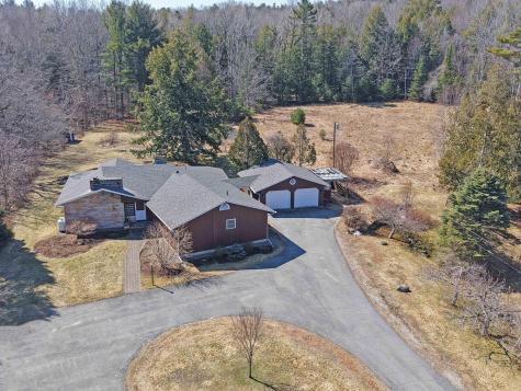 685 Main Road Holden ME 04429