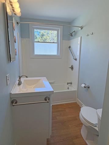 685 Main Road Holden ME 04429