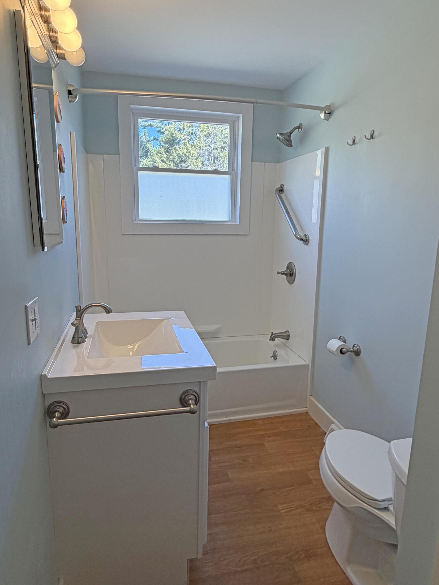 685 Main Road Holden ME 04429