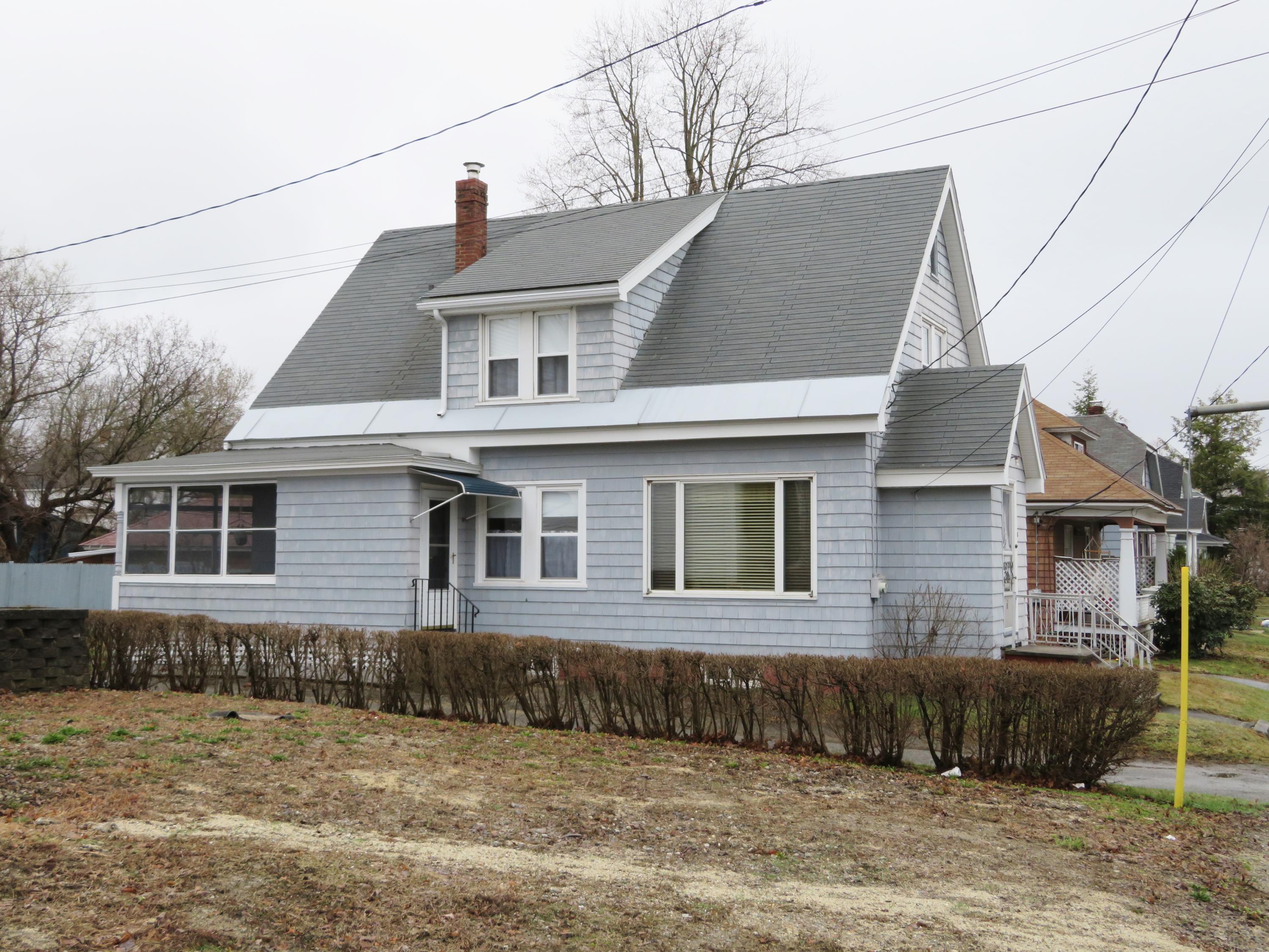 31 Forest Street Lewiston ME 04240
