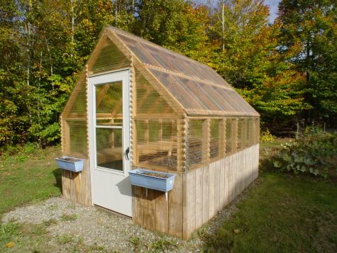 6 Elliott Circle Glenburn ME 04401