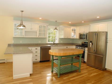 6 Elliott Circle Glenburn ME 04401