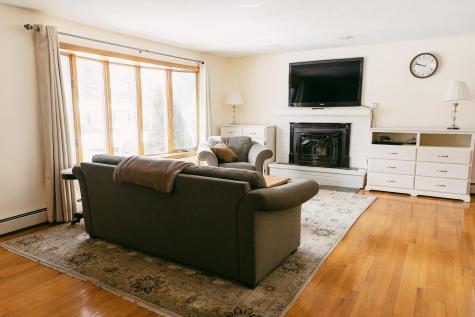 54 Sunset Strip Brewer ME 04412