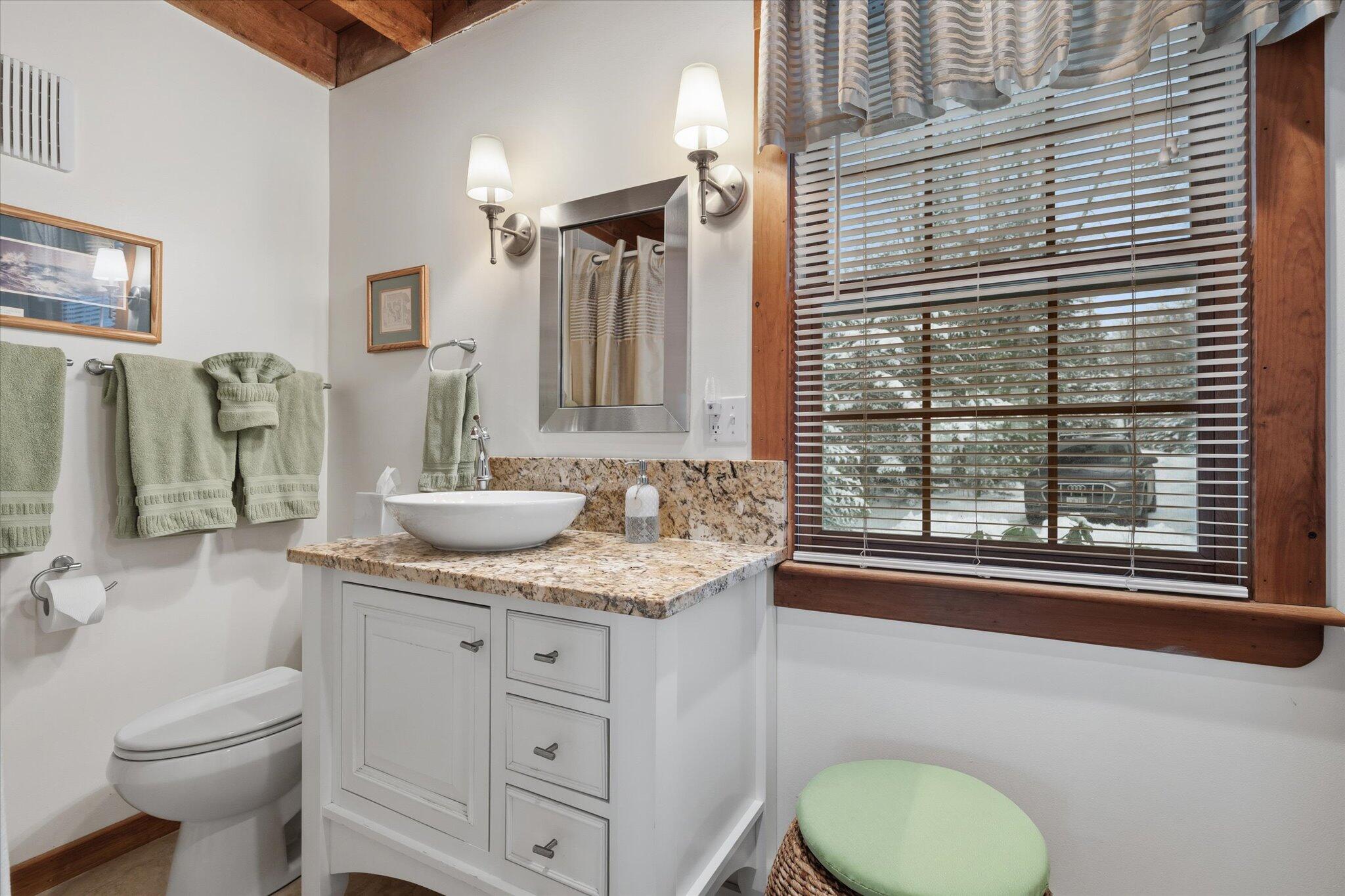 494 Newbury Neck Road Surry ME 04684