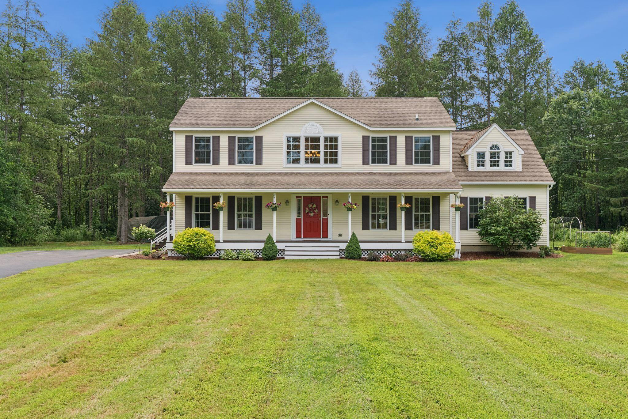 1009 Lakeview Drive China ME 04358