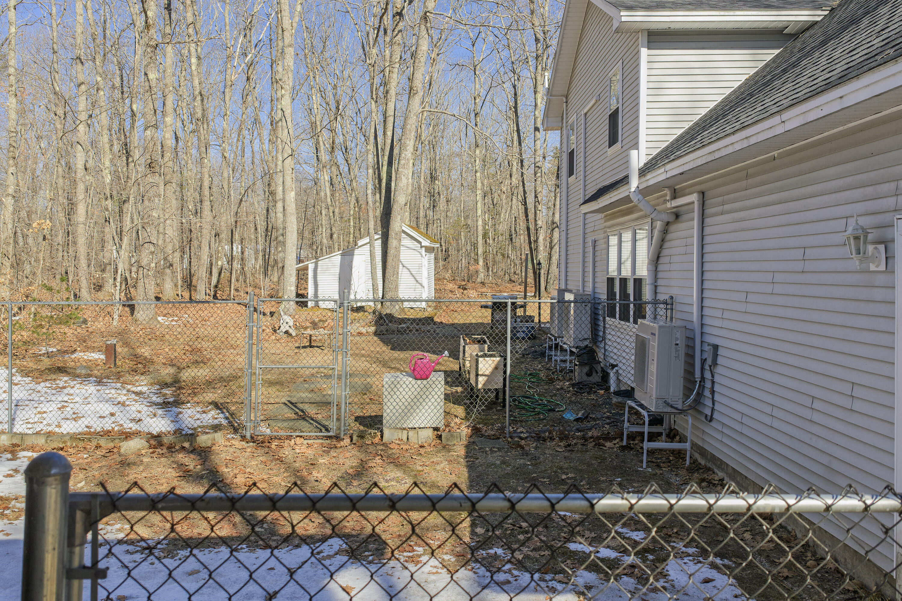 589 King Street Oxford ME 04270