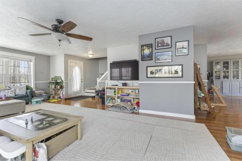 589 King Street Oxford ME 04270