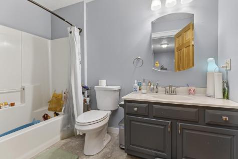 589 King Street Oxford ME 04270
