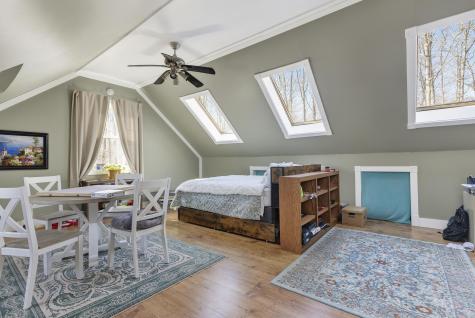 589 King Street Oxford ME 04270
