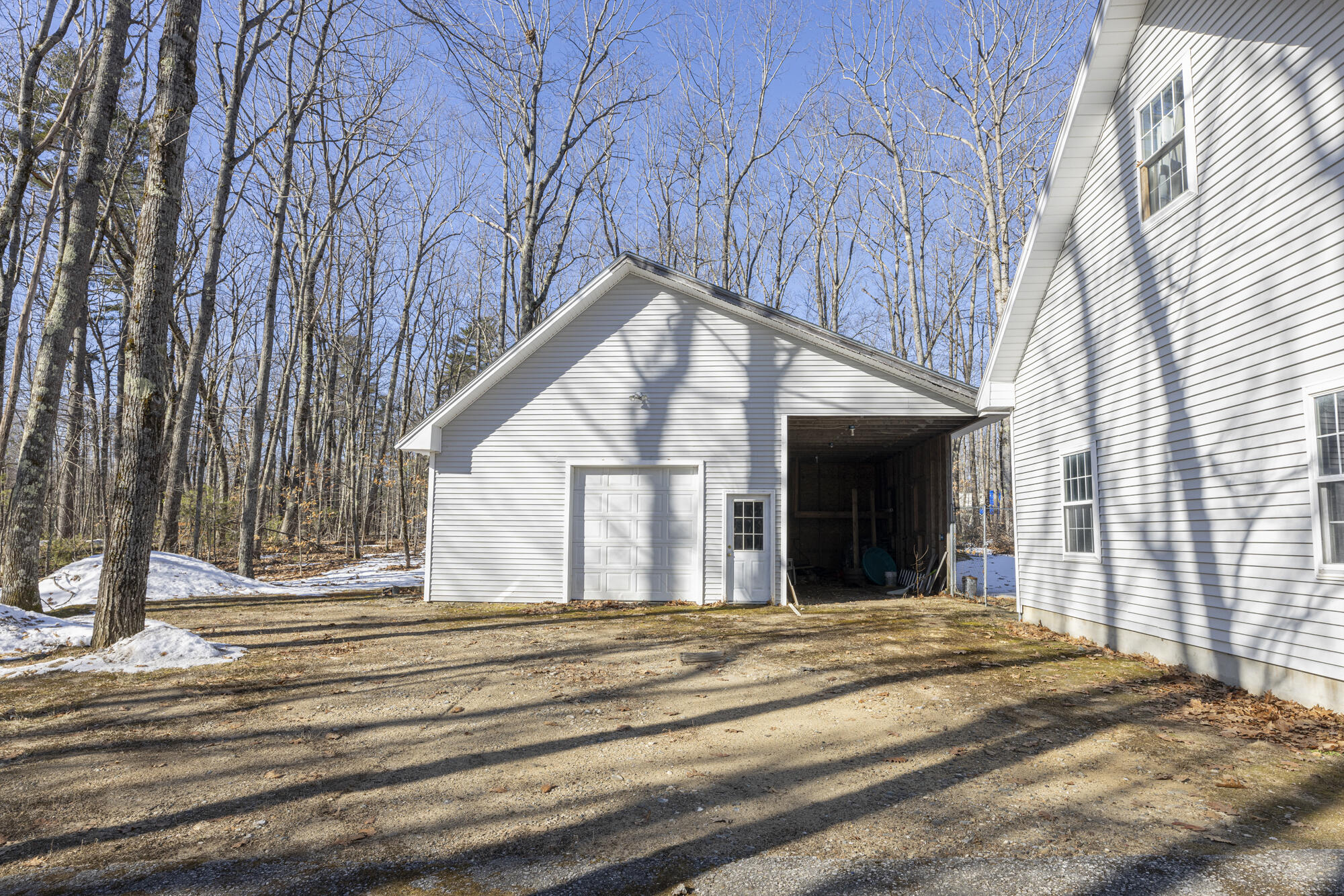 589 King Street Oxford ME 04270