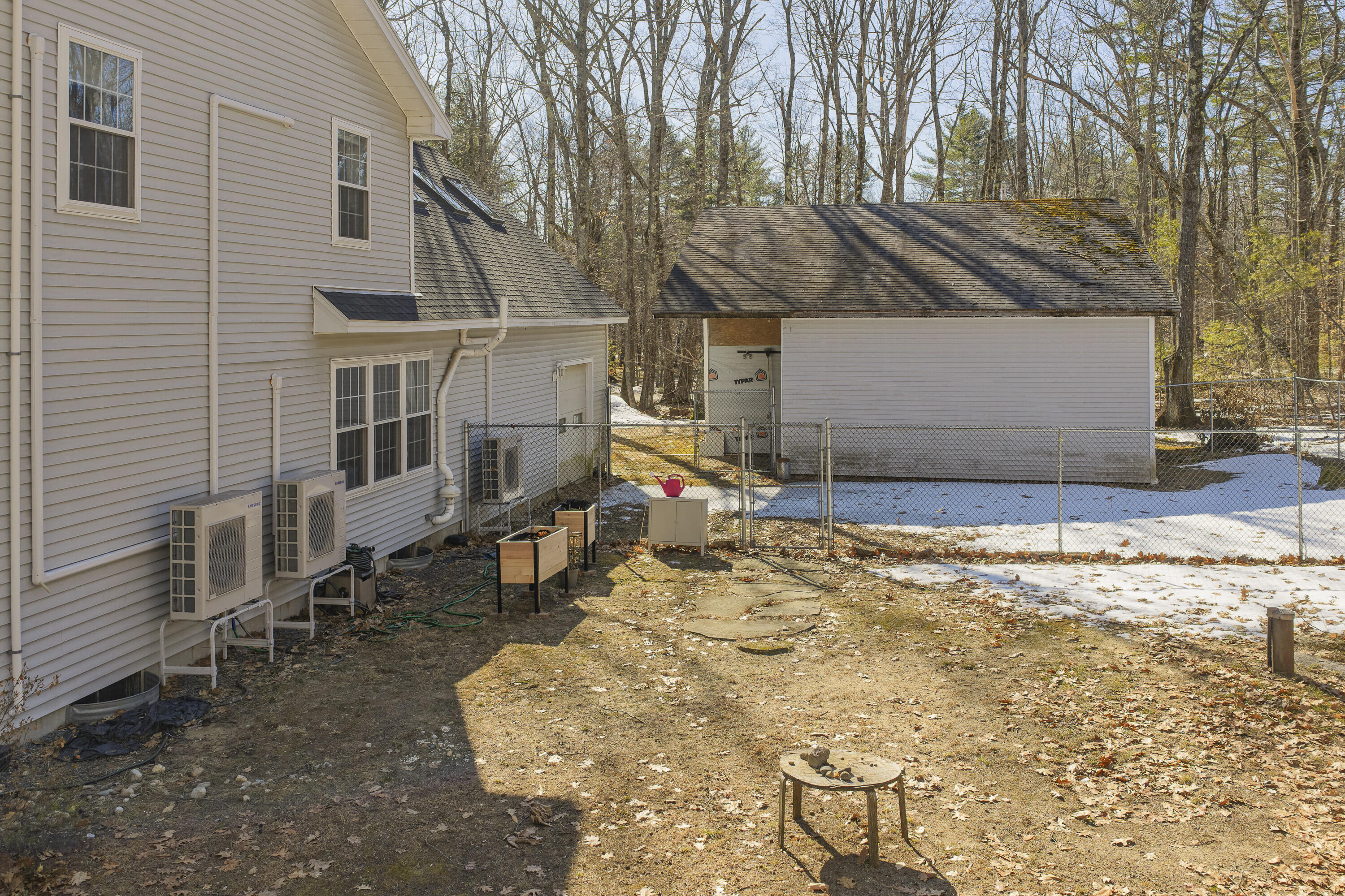 589 King Street Oxford ME 04270