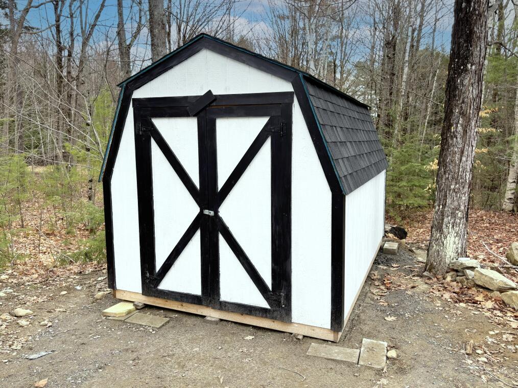 26 Round Stone Road Mount Vernon ME 04352