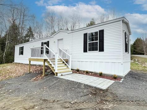 26 Round Stone Road Mount Vernon ME 04352