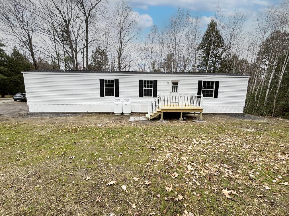 26 Round Stone Road Mount Vernon ME 04352