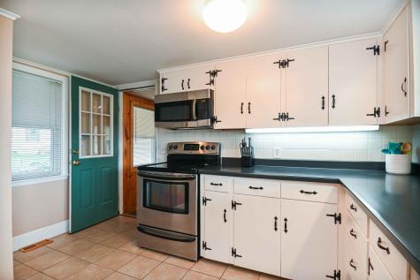 75 Broadway York ME 03909