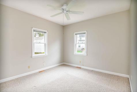 75 Broadway York ME 03909