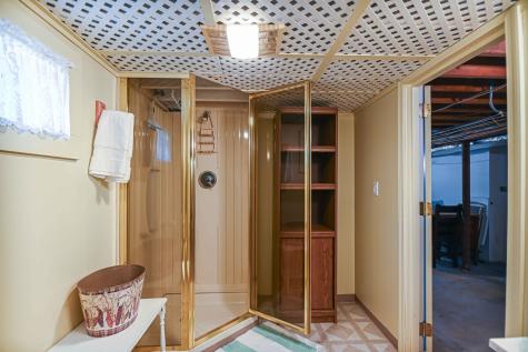 75 Broadway York ME 03909