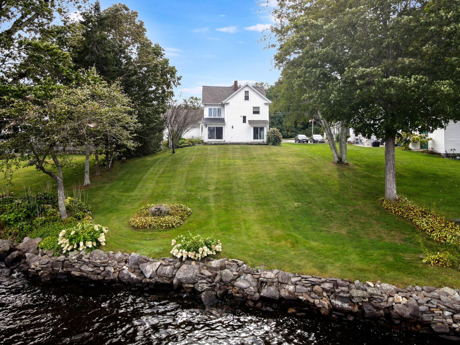 553 Main Street Wayne ME 04284